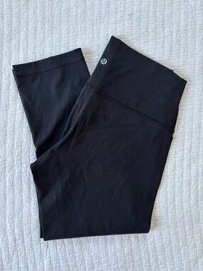 lululemon athletica Black High-Rise Capri Leggings Size 10